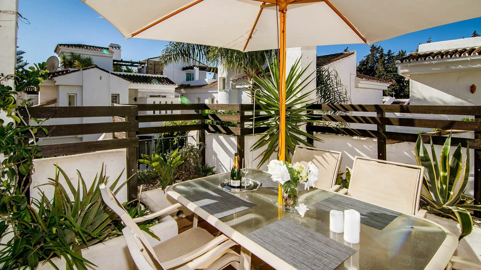 Lnm- Modern 2 Bedroom Penthouse P.Banus 马尔韦利亚 公寓